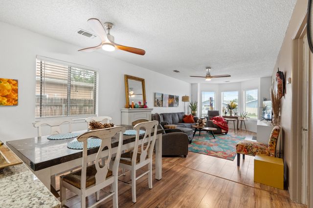 300 E Ivy Street, Hanford, CA 93230