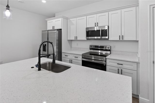 1852 W QUAKER LANE, Citrus Springs, FL 34434