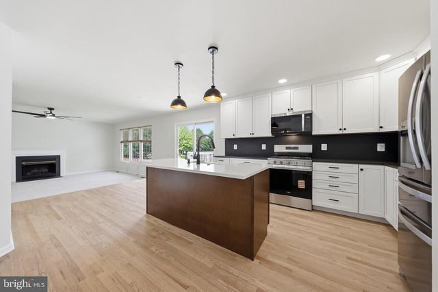 169 MIDSUMMER DR, Frederick, MD 21702