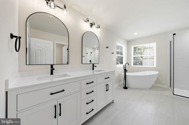 169 MIDSUMMER DR, Frederick, MD 21702