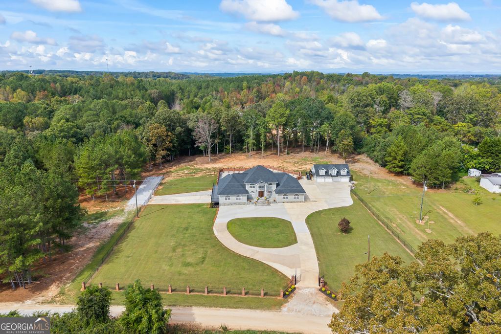 22 Anderson Thomas Road, Martin, GA 30557