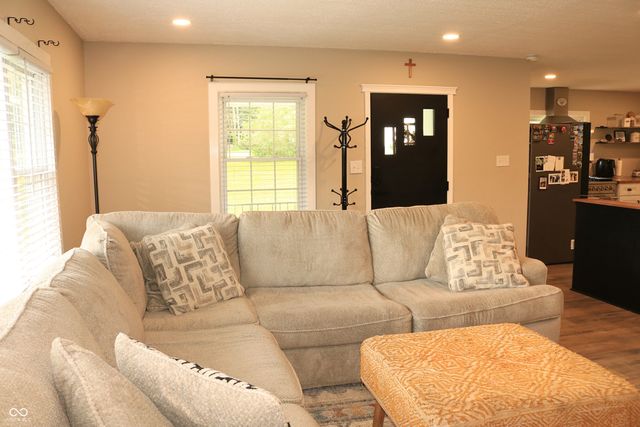 85 S Schenck Road, Crawfordsville, IN 47933