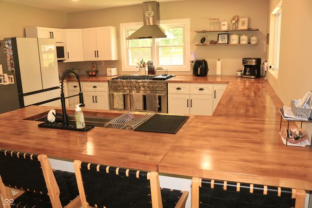 85 S Schenck Road, Crawfordsville, IN 47933