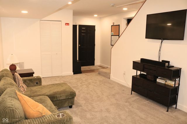 85 S Schenck Road, Crawfordsville, IN 47933