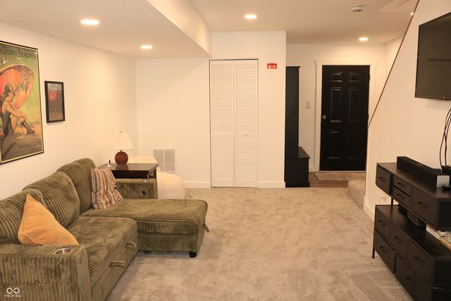 85 S Schenck Road, Crawfordsville, IN 47933