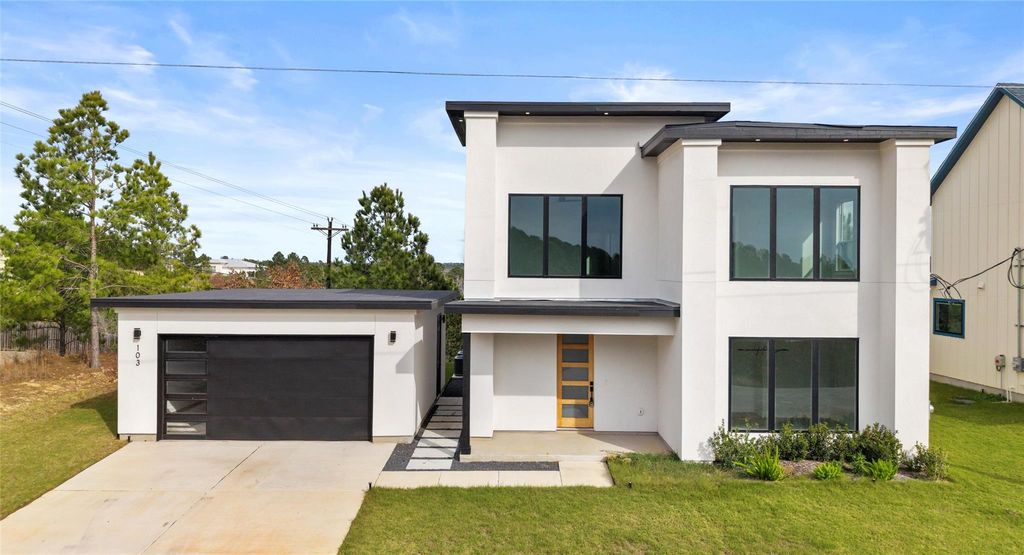 103 Onini CT, Bastrop, TX 78602