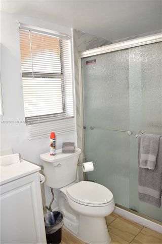 8861 Sunrise Lakes Blvd 305, Sunrise, FL 33322