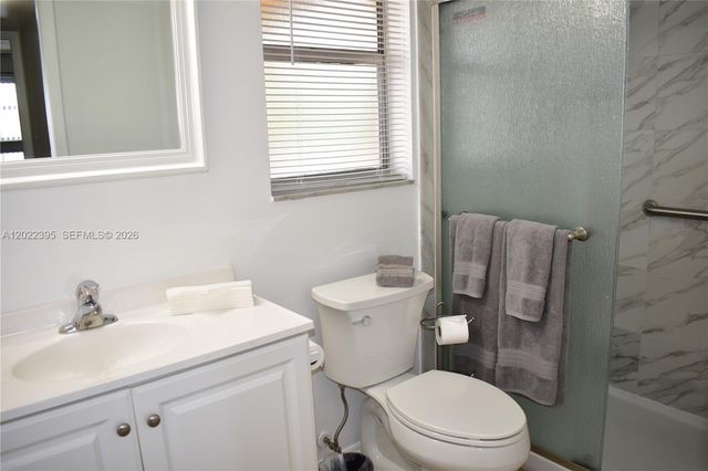 8861 Sunrise Lakes Blvd 305, Sunrise, FL 33322