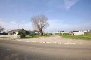 218 E Greenway Ave, Turlock, CA 95380