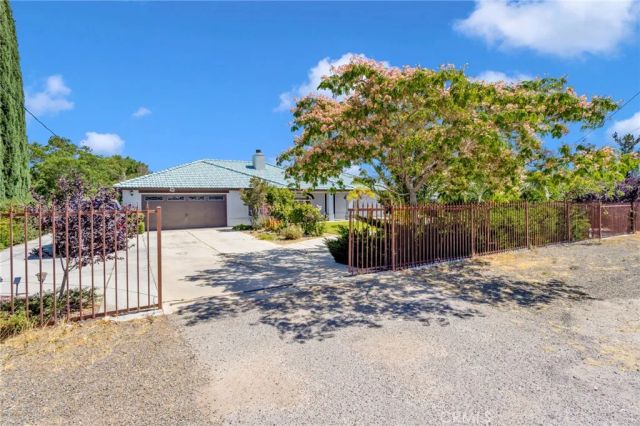 15274 Rodeo, Hesperia, CA 92345