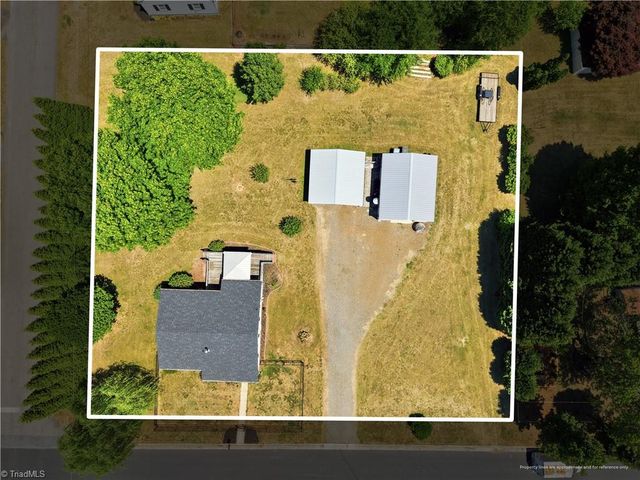 1007 Jackson Street, Mayodan, NC 27027