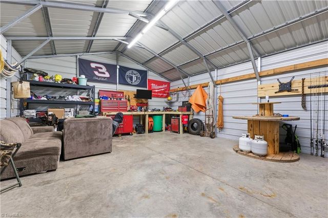 1007 Jackson Street, Mayodan, NC 27027