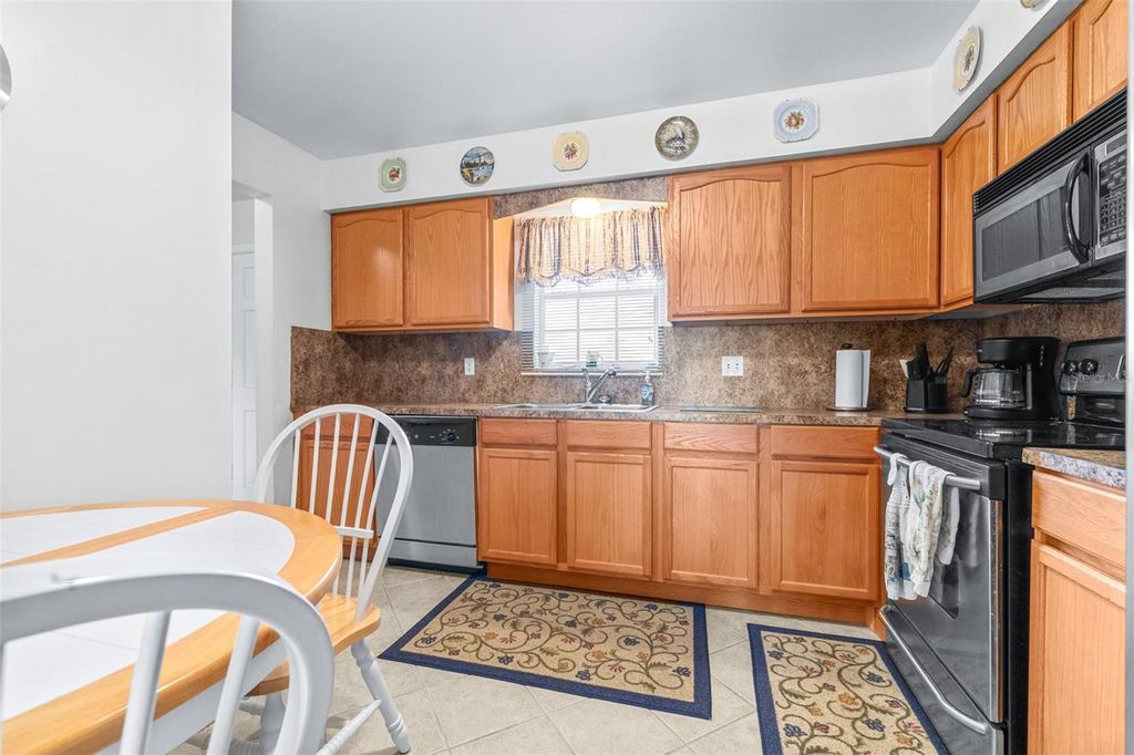 Image 14 of property listing at 1706 BELLEAIR FOREST DRIVE 336, Belleair, FL 33756