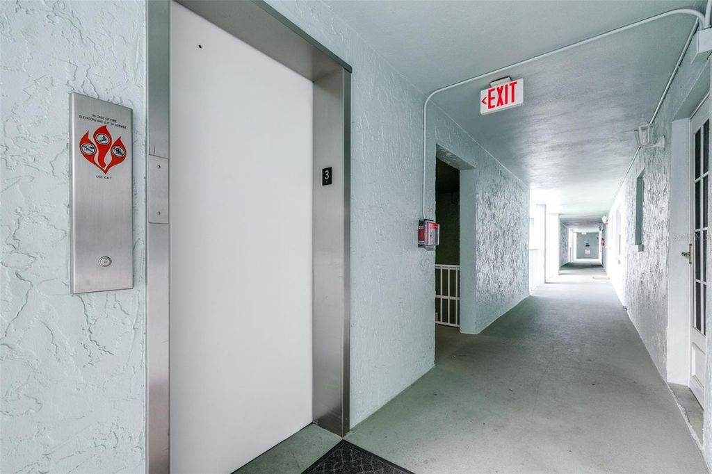 Image 35 of property listing at 1706 BELLEAIR FOREST DRIVE 336, Belleair, FL 33756