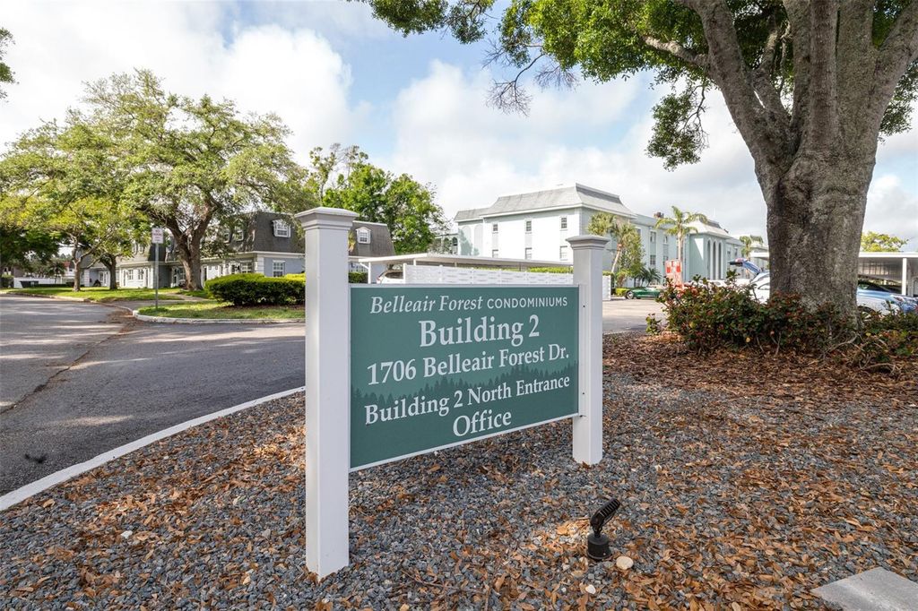 Image 46 of property listing at 1706 BELLEAIR FOREST DRIVE 336, Belleair, FL 33756