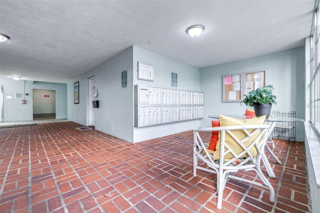 Image 49 of property listing at 1706 BELLEAIR FOREST DRIVE 336, Belleair, FL 33756