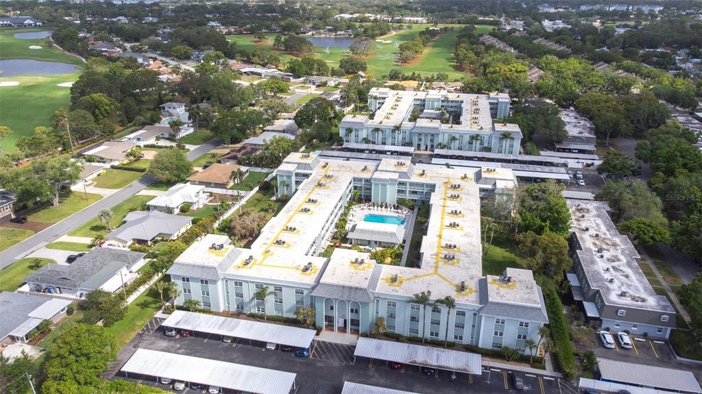 Image 57 of property listing at 1706 BELLEAIR FOREST DRIVE 336, Belleair, FL 33756