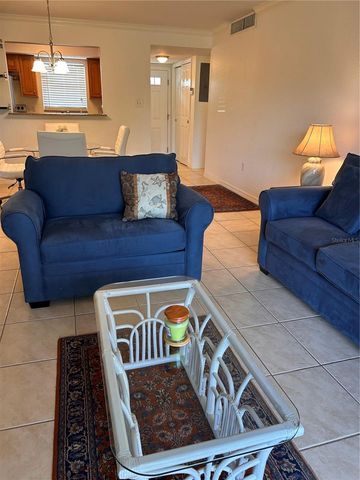 972 LA COSTA CIRCLE 3, Sarasota, FL 34237
