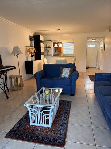 972 LA COSTA CIRCLE 3, Sarasota, FL 34237