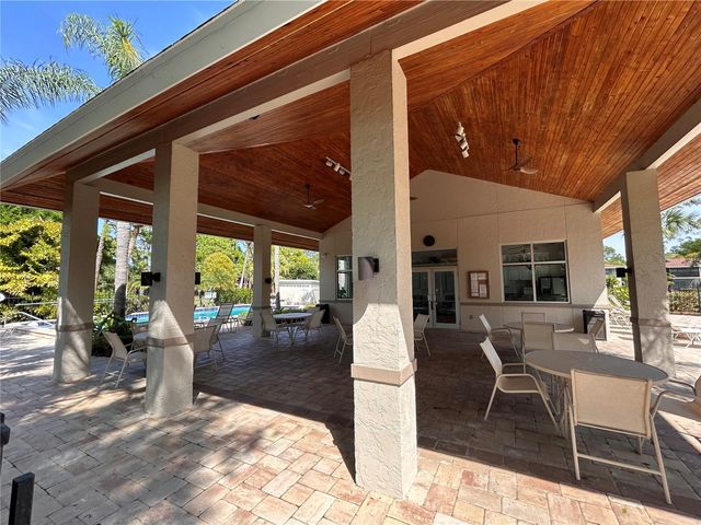 972 LA COSTA CIRCLE 3, Sarasota, FL 34237