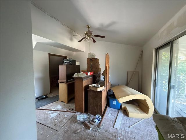 22 Victoria Drive, Granite City, IL 62040