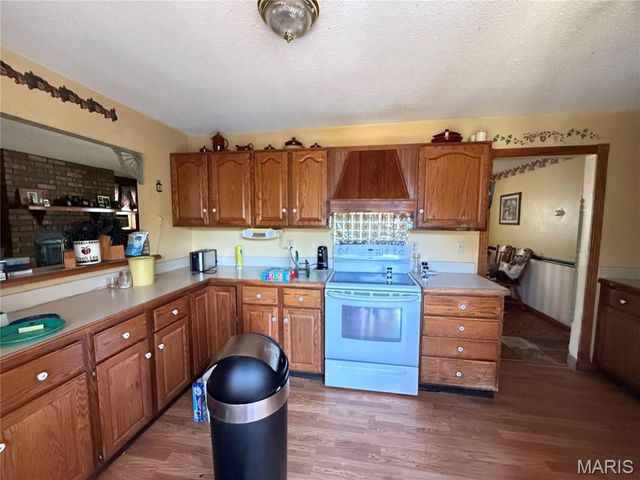 22 Victoria Drive, Granite City, IL 62040