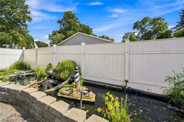 5548 Green Oak Avenue, Mentor, OH 44060