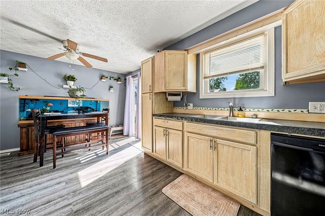 5548 Green Oak Avenue, Mentor, OH 44060