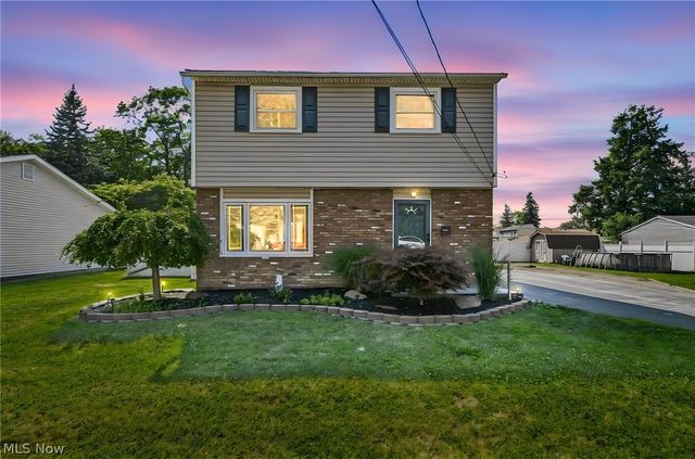 5548 Green Oak Avenue, Mentor, OH 44060