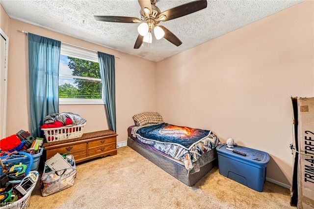 5548 Green Oak Avenue, Mentor, OH 44060