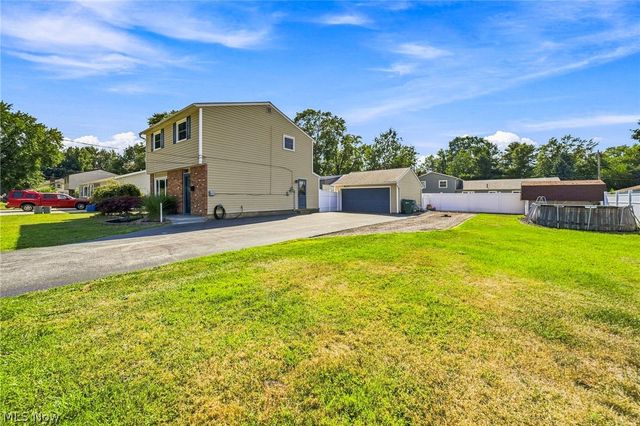 5548 Green Oak Avenue, Mentor, OH 44060