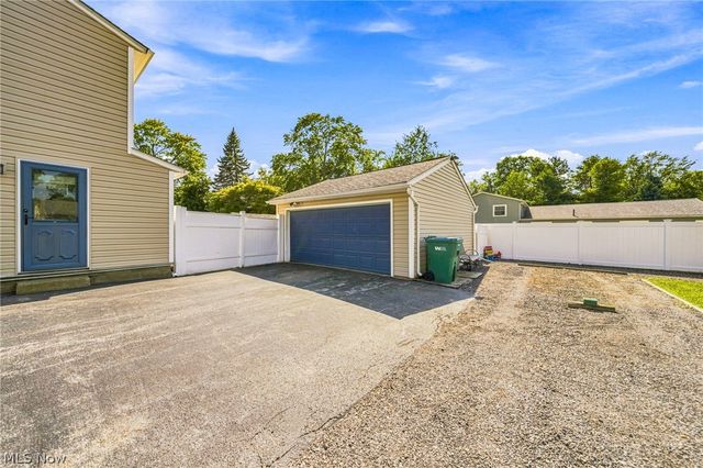 5548 Green Oak Avenue, Mentor, OH 44060