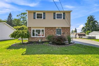 5548 Green Oak Avenue, Mentor, OH 44060