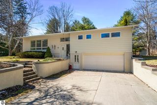 663 W Orchard Drive, Traverse City, MI 49686