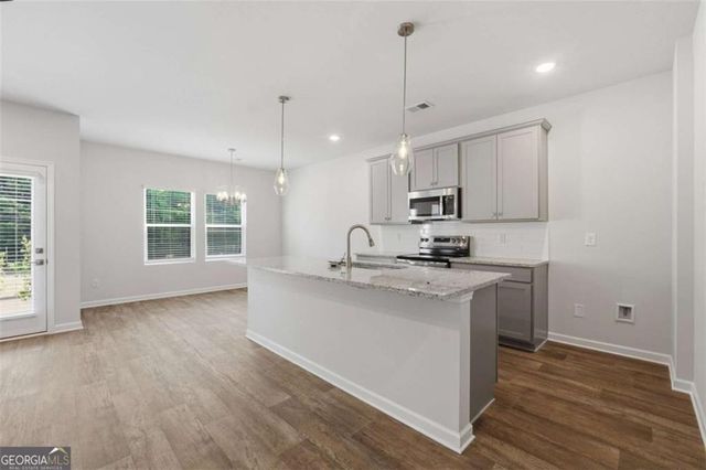 3652 PARKWAY JAMES Drive, Snellville, GA 30039