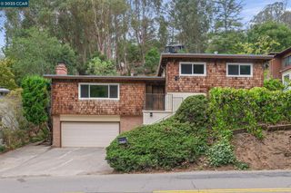 6333 Thornhill, Oakland, CA 94611