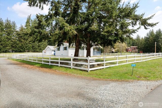 5295 Bounty Loop, Freeland, WA 98249