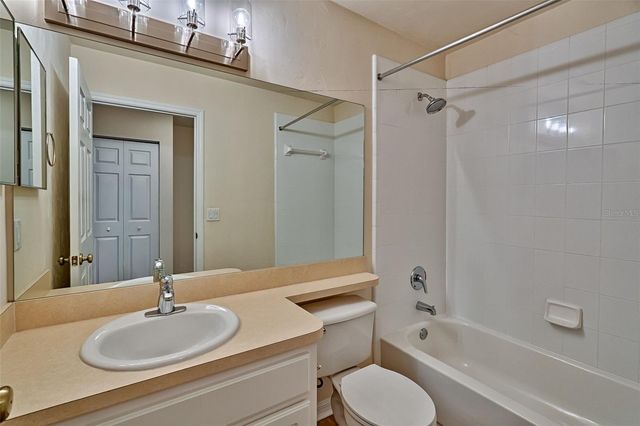 5006 NW 22ND STREET, Gainesville, FL 32605