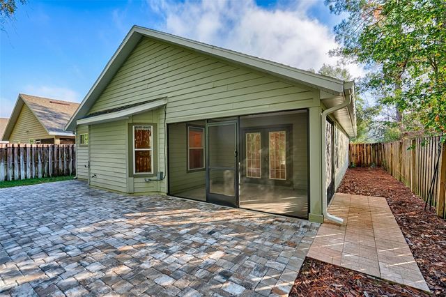 5006 NW 22ND STREET, Gainesville, FL 32605