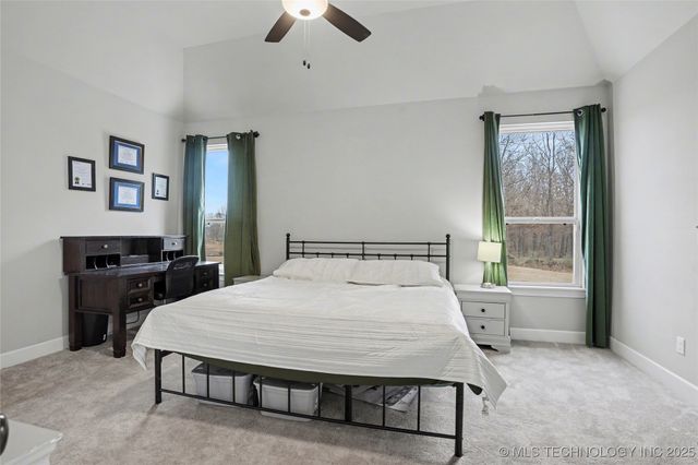 14219 S 241st East Avenue, Coweta, OK 74429