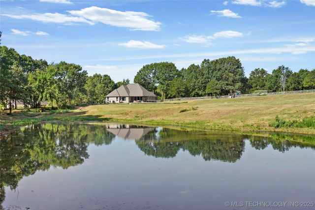 14219 S 241st East Avenue, Coweta, OK 74429