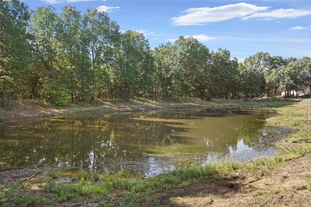 14219 S 241st East Avenue, Coweta, OK 74429