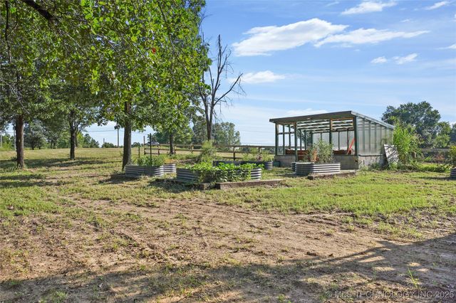 14219 S 241st East Avenue, Coweta, OK 74429