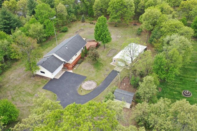 3395 8th Ave, Wisconsin Dells, WI 53965