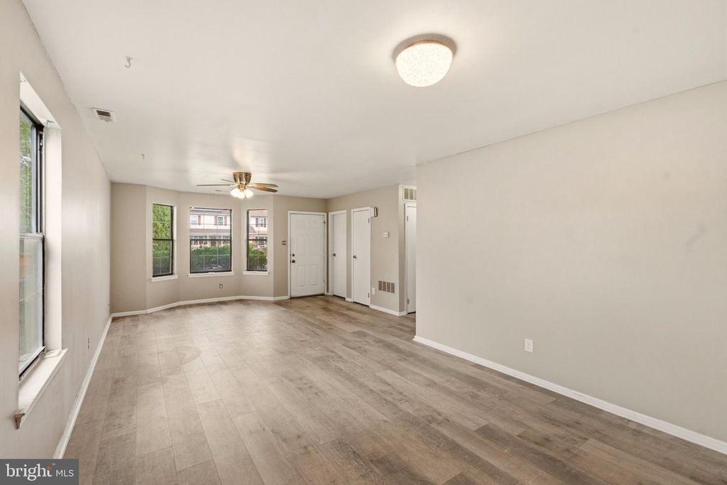 8 HEYWOOD LN, SICKLERVILLE, NJ 08081 — photo 2