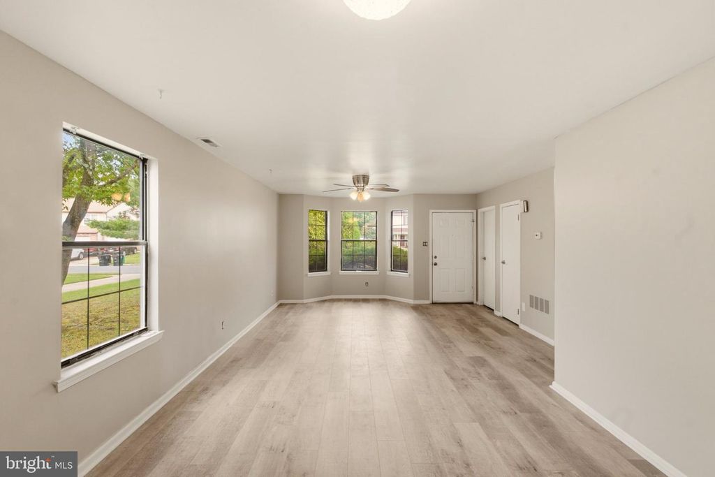 8 HEYWOOD LN, SICKLERVILLE, NJ 08081 — photo 3
