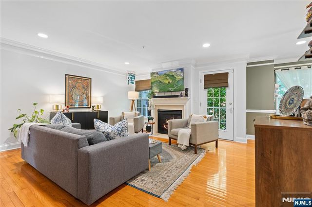 162 Blue Heron Drive, Secaucus, NJ 07094