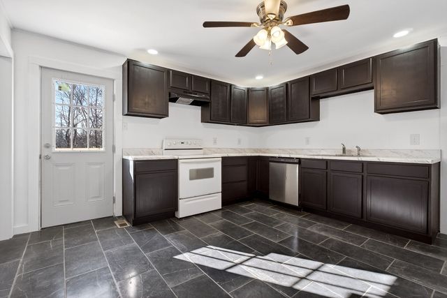 181 Wade Subdivision Ln, Gainesboro, TN 38562