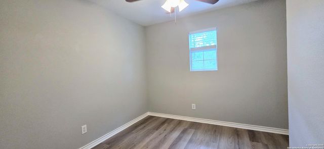 7814 Kingsbury Wood Unit 2, San Antonio, TX 78240