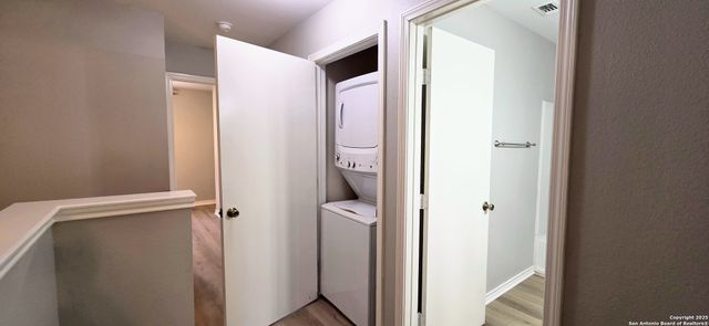 7814 Kingsbury Wood Unit 2, San Antonio, TX 78240